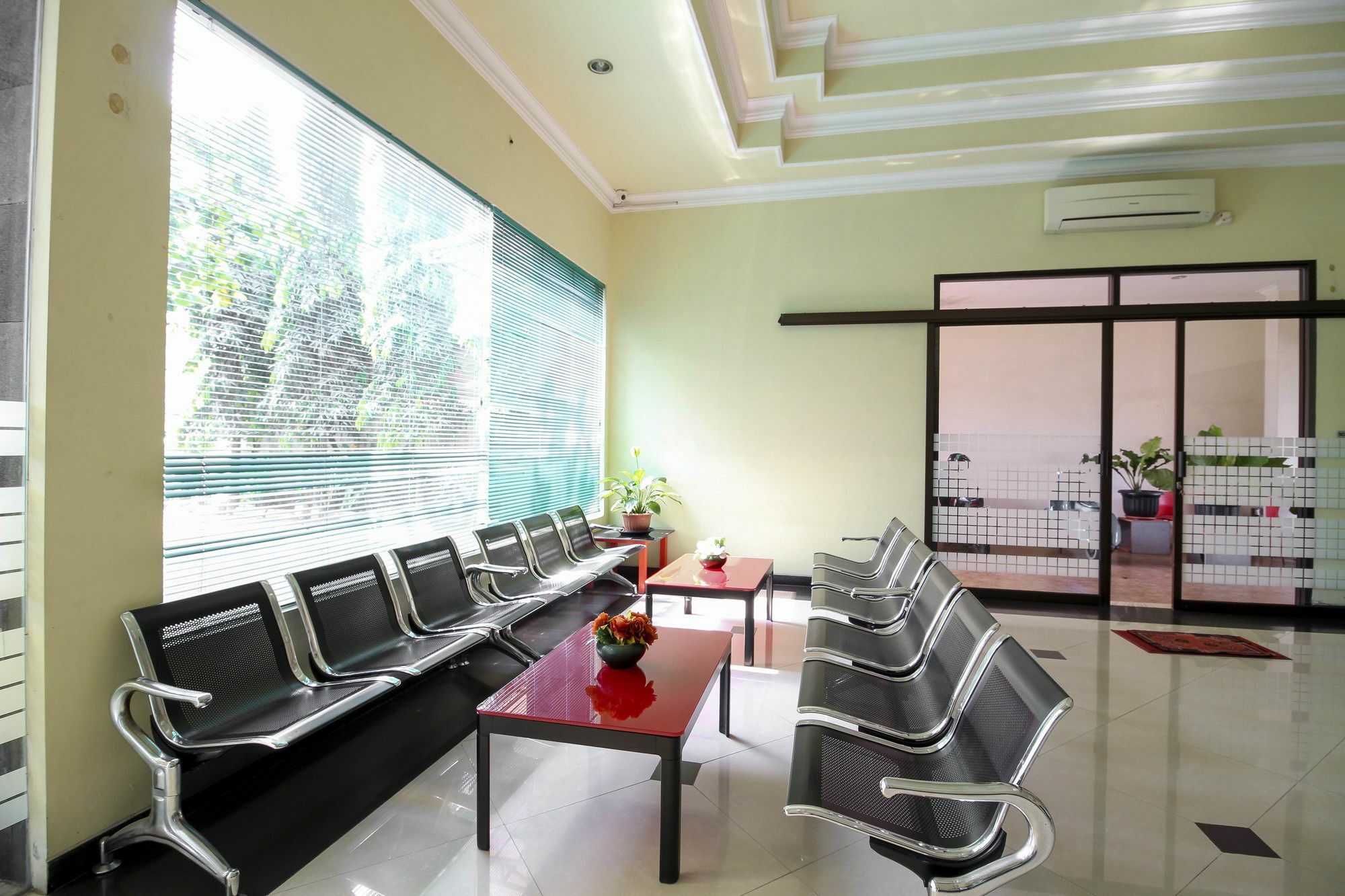 Hotel Reddoorz @ Seturan Raya 2 Maguwo Exterior foto